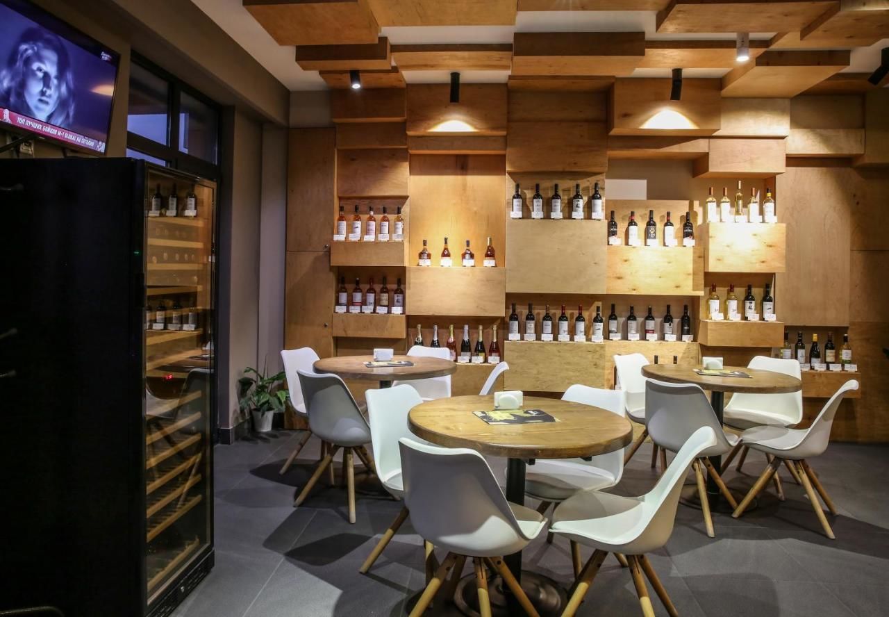 Отель Wine Hotel Chisinau Кишинёв-5